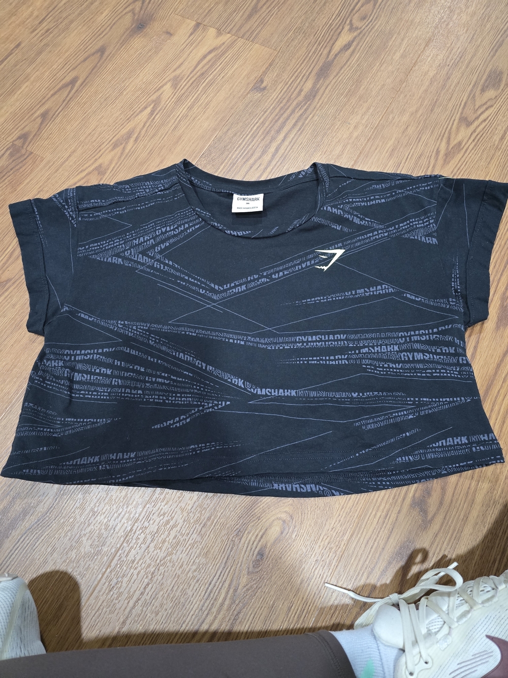 Gymshark Black Graphic Crop Tee- Short Sleeve